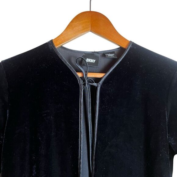 DKNY black velvet tie cardigan. Size medium - Picture 2 of 8